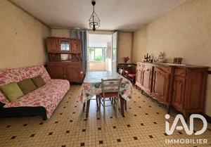Maison de ville à Doué-en-Anjou (49700)