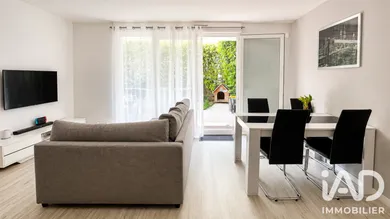 Apartment in La Ville-du-Bois (91620)
