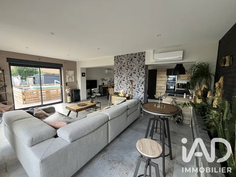 Maison 5 pièces 169 m² · à Sailly-sur-la-Lys · 169 m² · 436 800 €