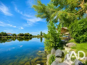 Apartment in Vichy (03200)