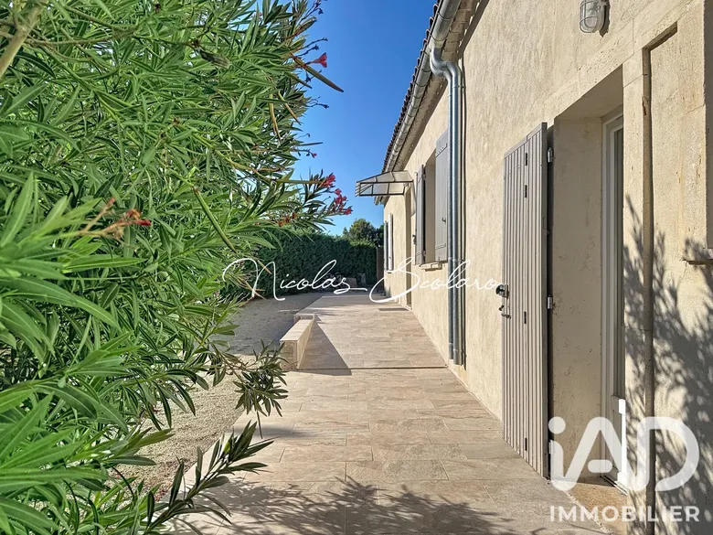 Maison 5 pièces 136 m² · à Taillades · 136 m² · 484 000 €