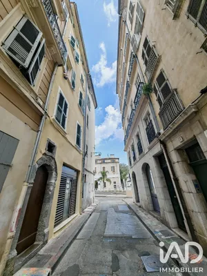 Commercial walls in Toulon (83000)