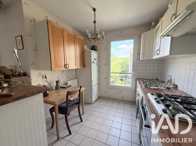 Apartment in Étiolles (91450)