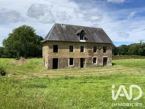 Maison de campagne à Carantilly (50570)