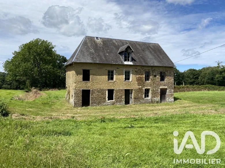 Maison 4 pièces 110 m² · à Carantilly · 110 m² · 72 500 €