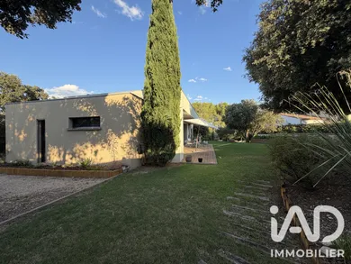 Maison d'architecte à Nîmes (30900)