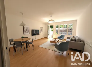 Duplex à Saint-Thibault-des-Vignes (77400)