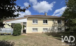 Maison à Fontaine-le-Comte (86240)
