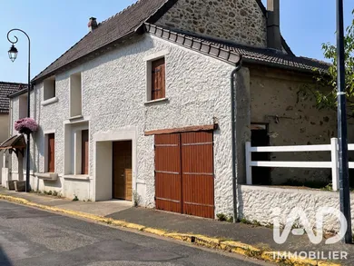 Maison de village à Villejust (91140)