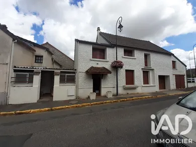 Maison de village à Villejust (91140)
