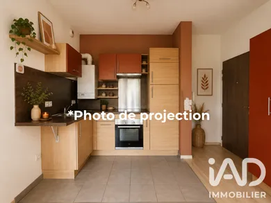 Apartment in Reims (51100)