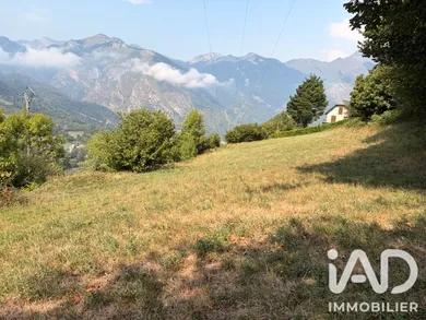 Terrain à bâtir à Eaux-Bonnes (64440)