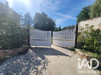 Maison de campagne à Bézu-Saint-Germain (02400)