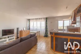 Apartment in Saint-Jean-le-Blanc (45650)