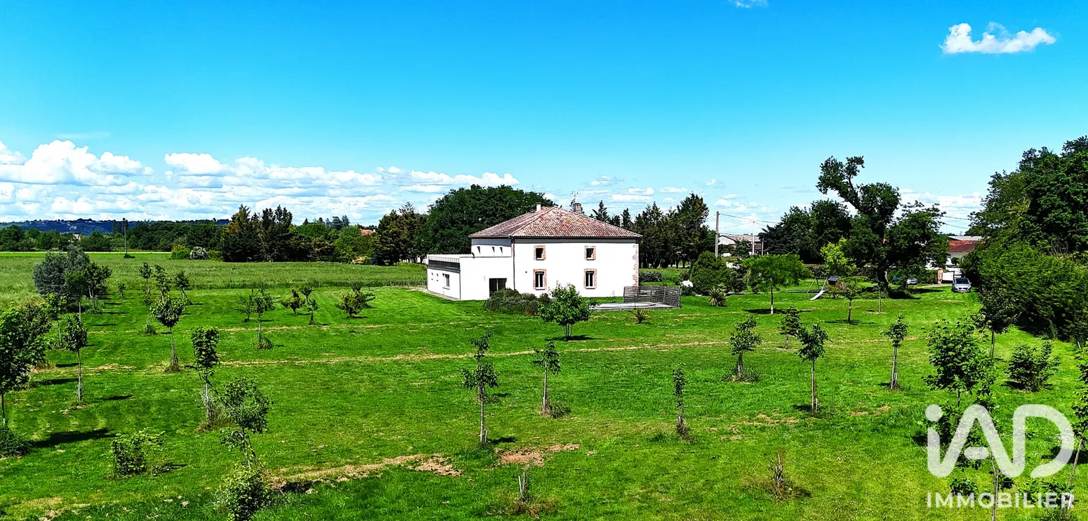 Vente maison à Saint-Nicolas-de-la-Grave (82210) : demeure 8 pièces 305 m² - 2100317 — 3