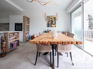 Apartment in La Rochelle (17000)