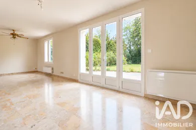 Maison traditionnelle à Ouerre (28500)