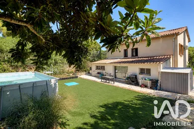 Apartment in Bandol (83150)