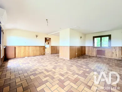 Maison à Clermont-Ferrand (63100)
