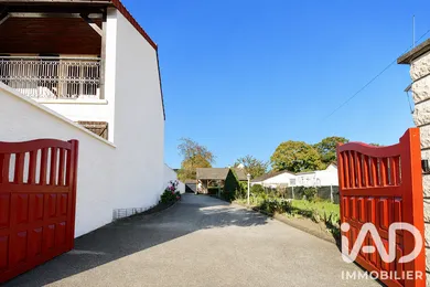 Maison traditionnelle à Montfermeil (93370)