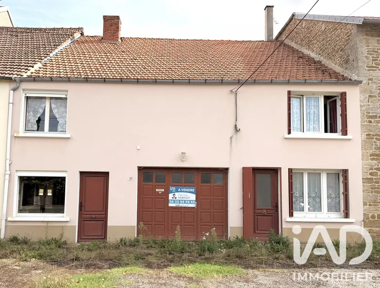 Maison 4 pièces 113 m² · à Neuilly-l'Évêque · 113 m² · 45 000 €