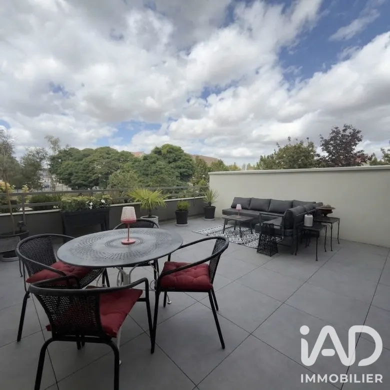 Appartement 3 pièces 84 m² · à Vaux-le-Pénil · 84 m² · 240 000 €