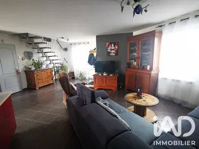 Detached house in Dollon (72390)