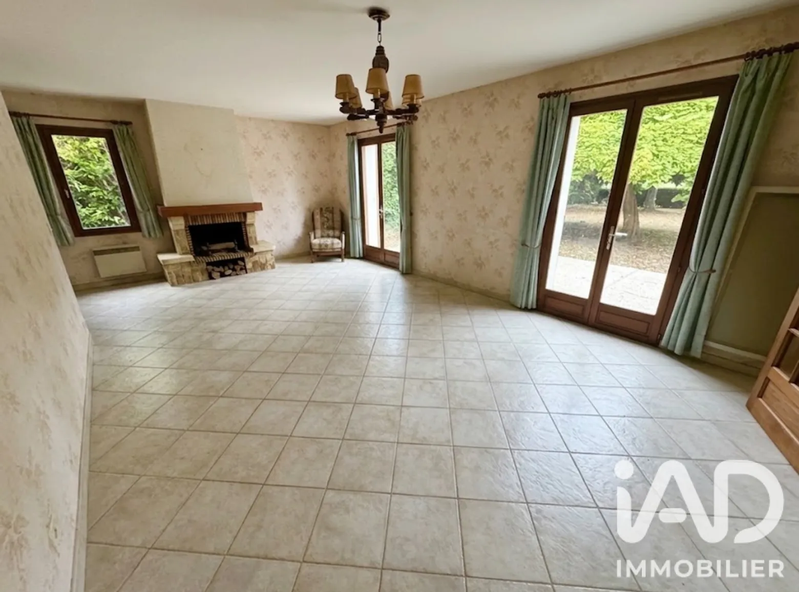 Vente maison à Sandillon (45640) : maison 6 pièces 145 m² - 2098733 — 3