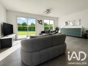 Pavillon à Thun-l'Évêque (59141)