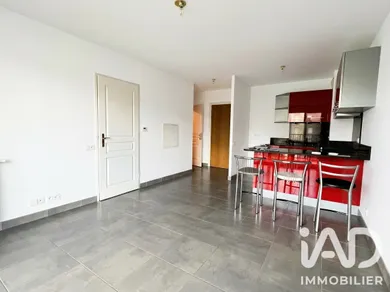 Apartment in Chevigny-Saint-Sauveur (21800)