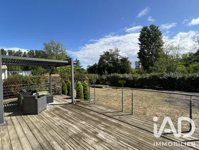 House in Izon (33450)