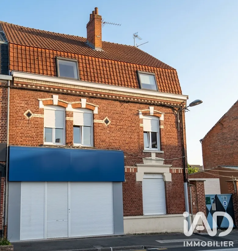 Immeuble 57 m² · à Pérenchies · 57 m² · 110 000 €