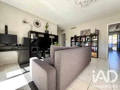 Appartement à la Mole (83310)
