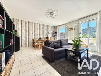 Appartement à la Mole (83310)