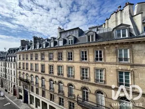 Apartment in Paris (75006)