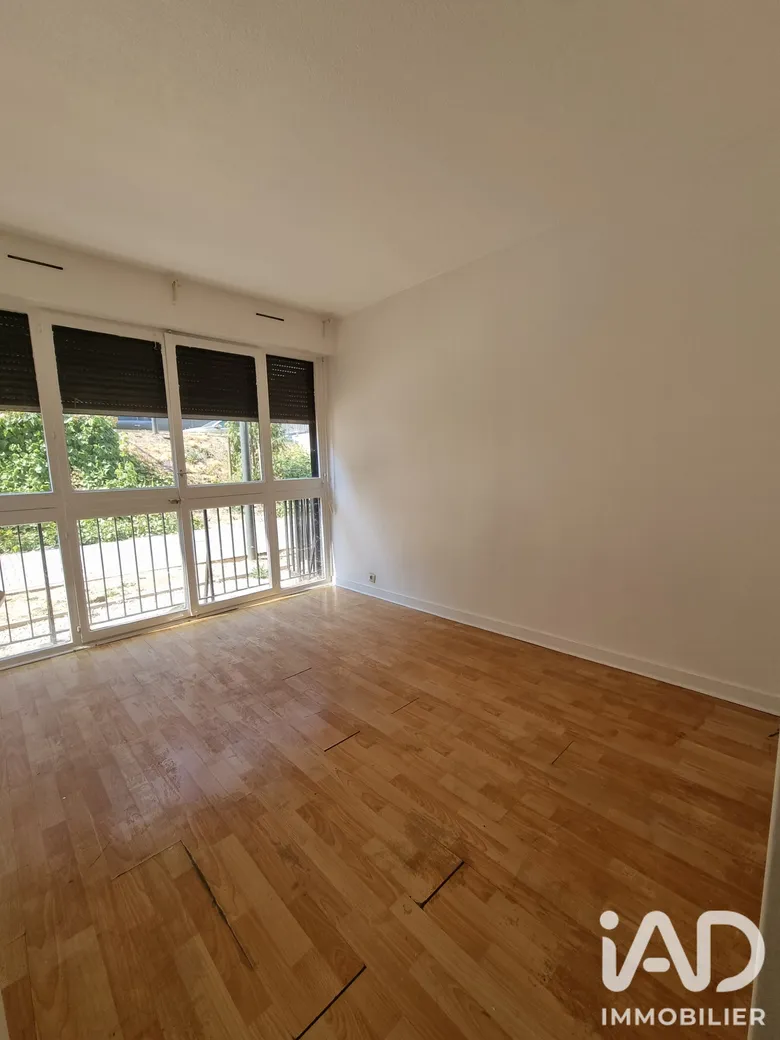 Appartement 4 pièces 66 m² · à Grigny · 66,3 m² · 79 000 €