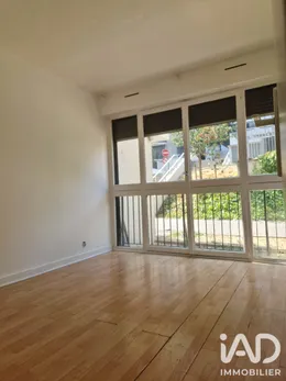 Apartment in Grigny (91350)