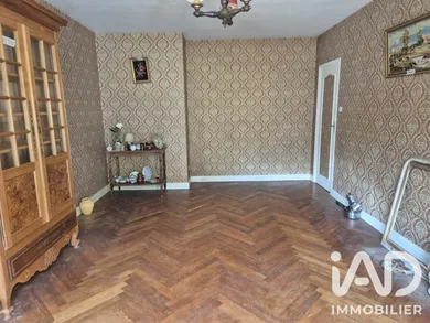 Maison de campagne à Clussais la Pommeraie (79190)