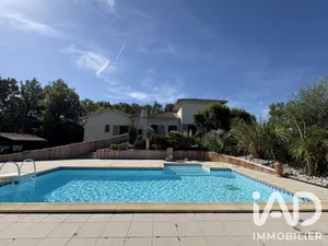 House in Carbon-Blanc (33560)