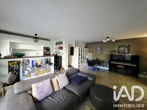 Apartment in Talence (33400)