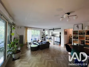 Apartment in Talence (33400)