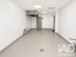 Commercial in Retiers (35240)