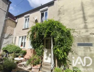 Townhouse in Le Malesherbois (45330)