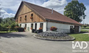 Ferme à Les Combes (25500)