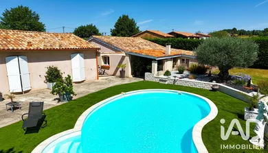 Detached house in Angeville (82210)