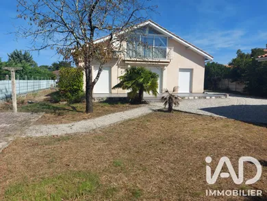 House in Lanton (33138)