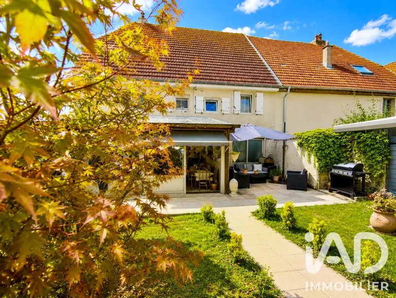 Maison 7 pièces 145 m² · à Dole · 145 m² · 349 000 €