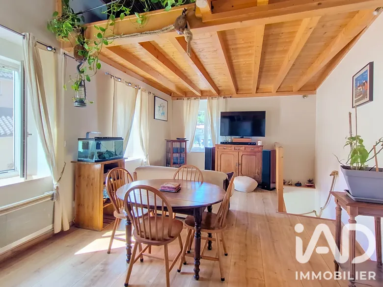 Maison 3 pièces 69 m² · à Courzieu · 69 m² · 218 000 €