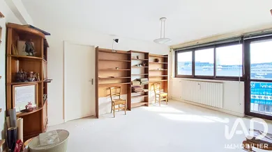 Apartment in Issy-les-Moulineaux (92130)