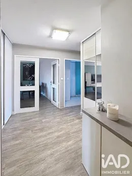 Apartment in Villeurbanne (69100)